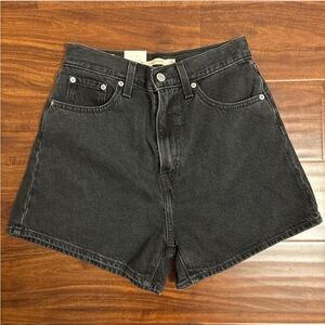 Levi's black denim high loose shorts